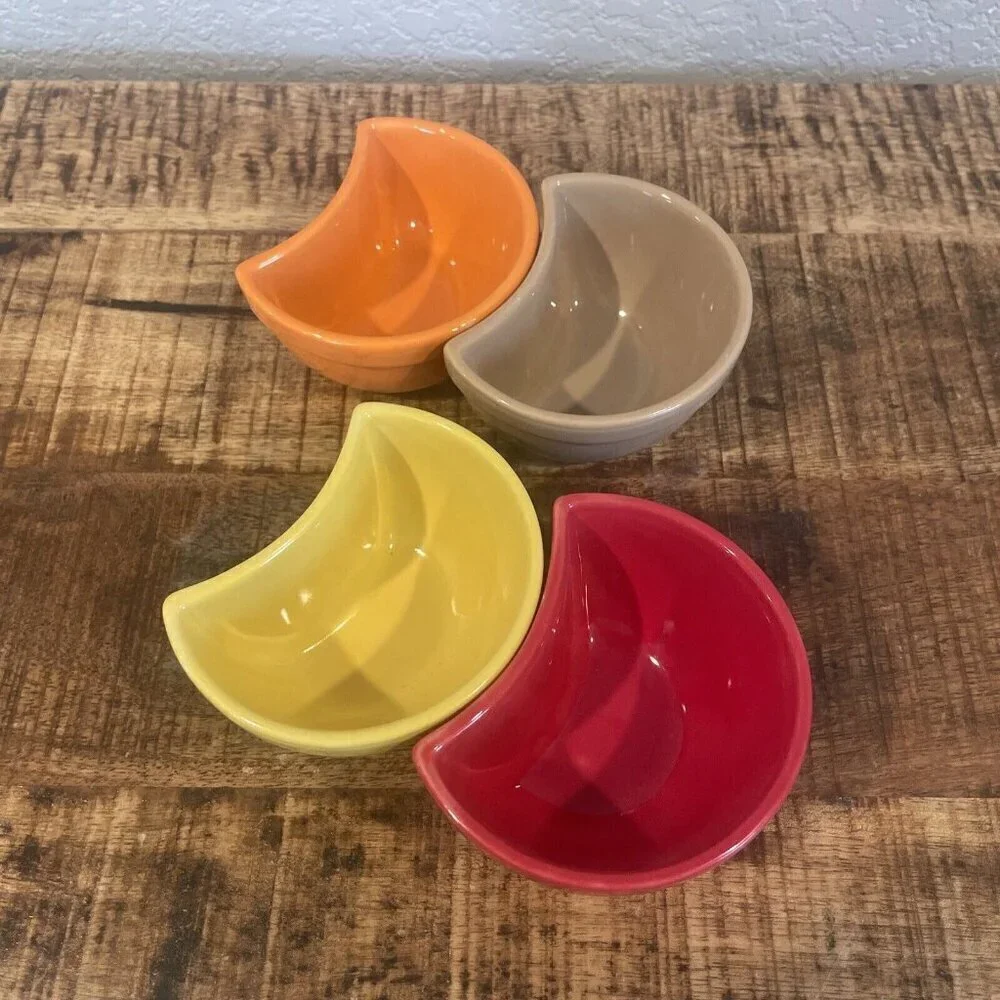 Pier 1 Set of Four Tasting Dishes Sauces Condiments Red Orange Tan Yellow